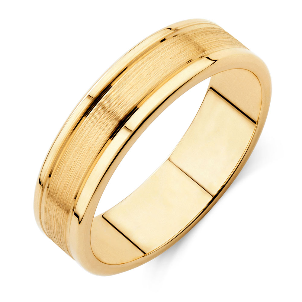 Men's Wedding Band in 10kt Yellow Gold