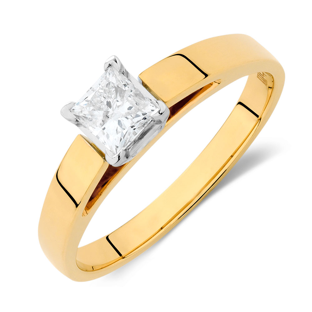 Garnet Solitaire Engagement Ring Garnet Solitaire Engagement Ring